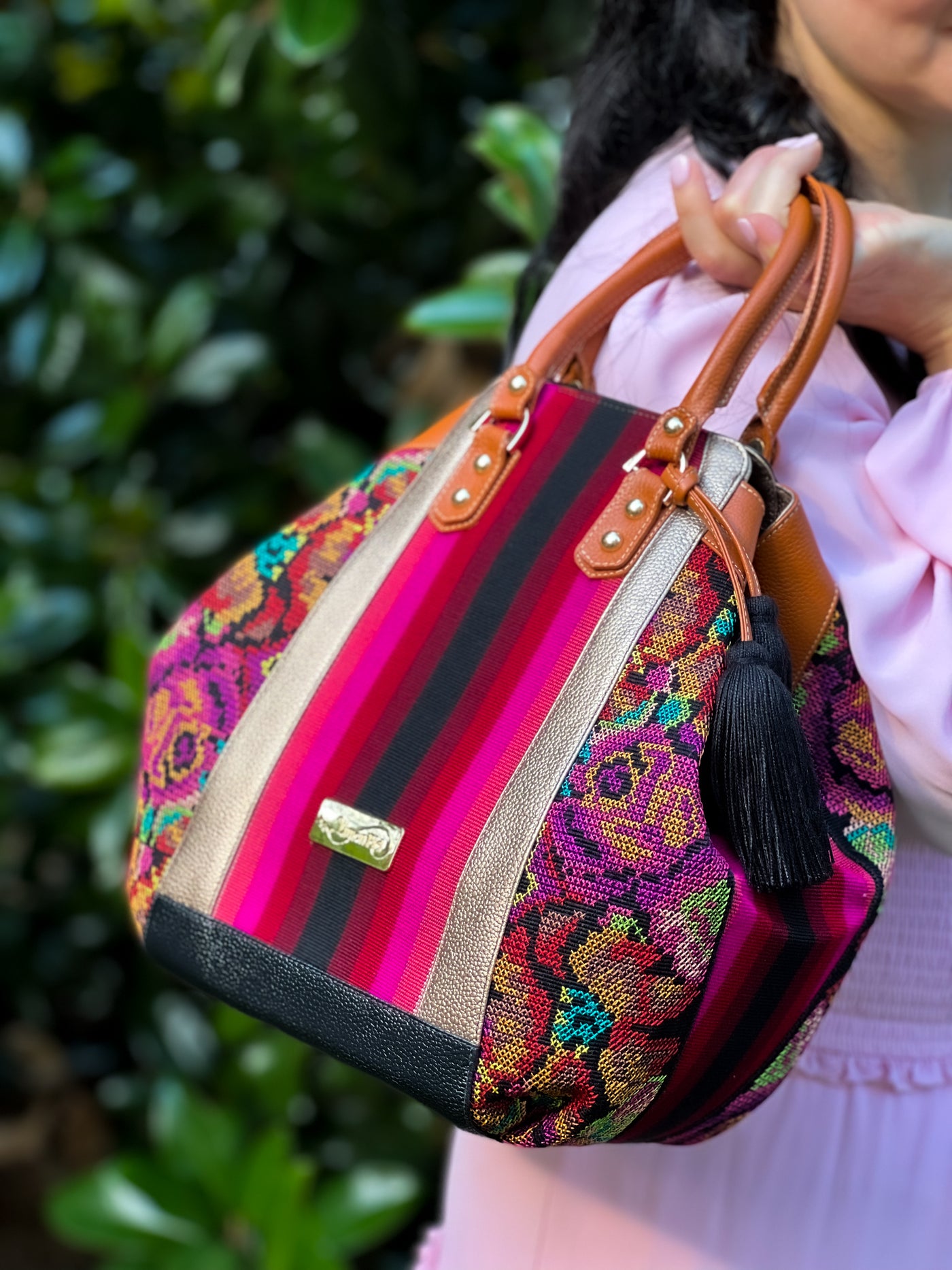 Tara Bag (Fuchsia/Closed)